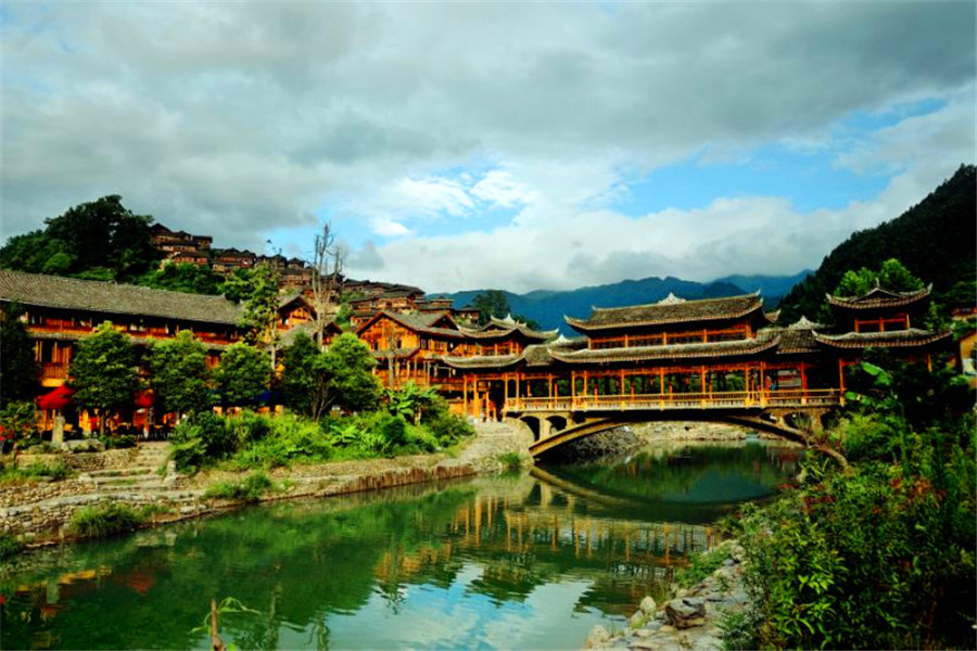 (含景区门票、观光车票)+客栈免费WiFi+